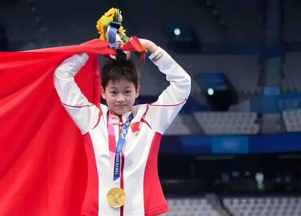 她的动作还, 练视频又火 她的动作还, 练视频又火