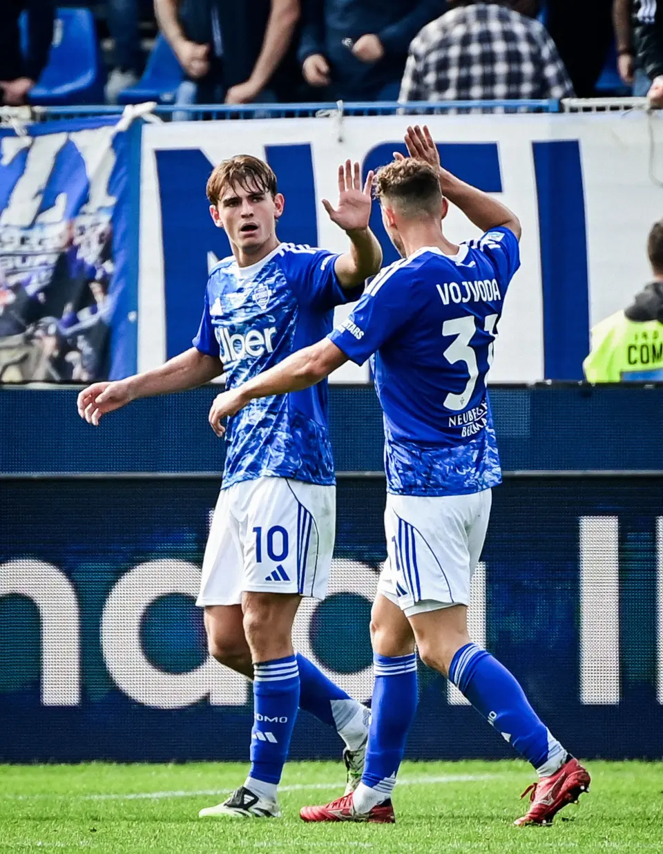 易边再战, entit, tenan